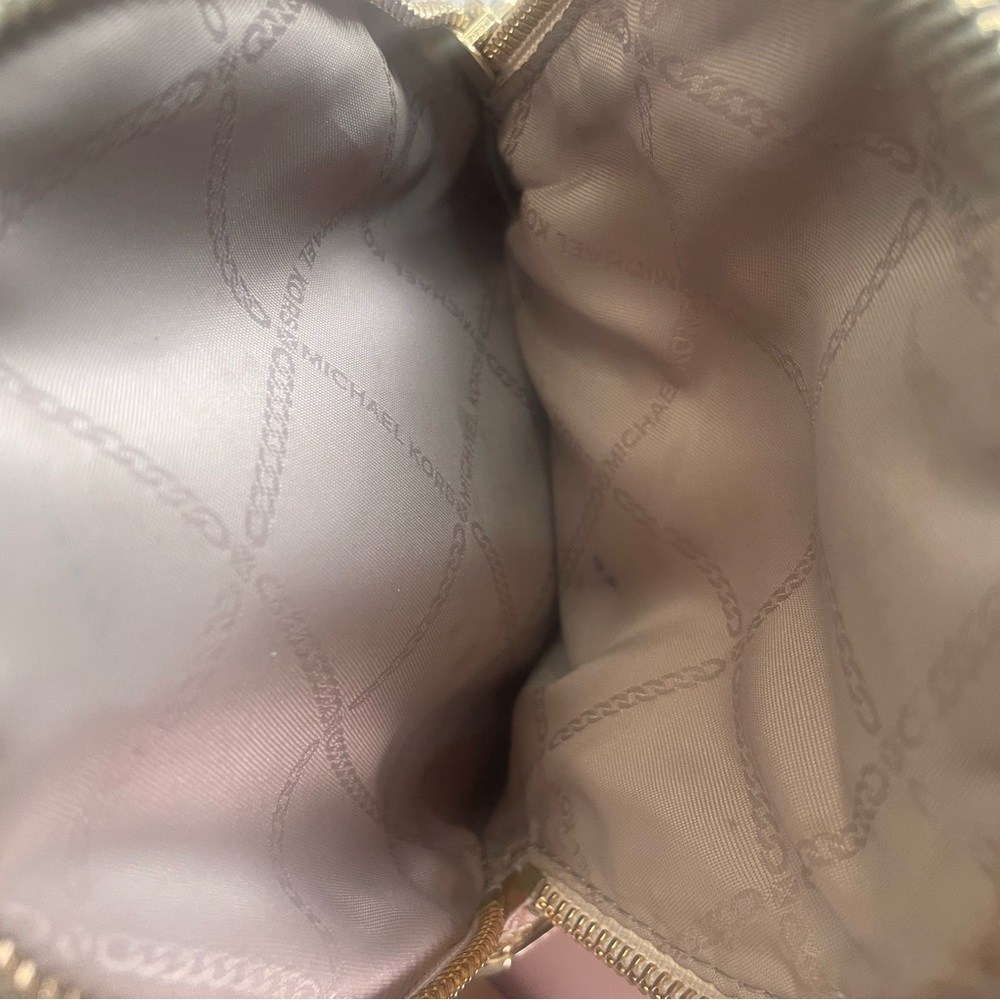 Authentic Michael Kors Backpack Purse!!! #025NC Michael Kors White and Tan - Picture 10 of 11
